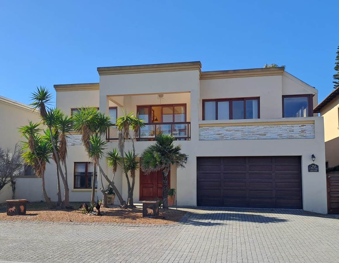 5 Bedroom Property for Sale in Greenways Golf Estate Western Cape